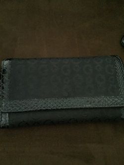 Guess wallet