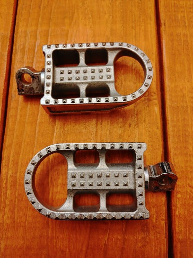Harley Davidson Pegs