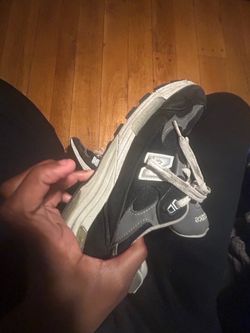 Selling new balcence 992’s