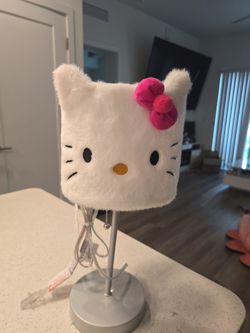 New hello Kitty lamp for sale