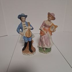 2 Porcelain Figurines