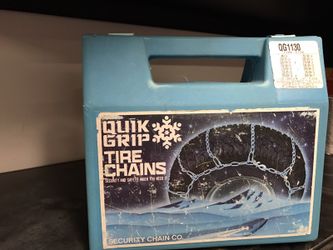 Tire chains almost new