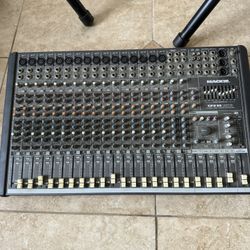 Mackie 20 Channel Mixer