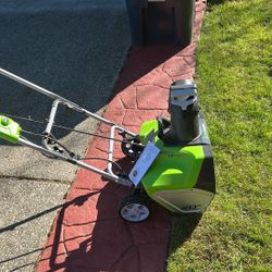 Electric snow Blower