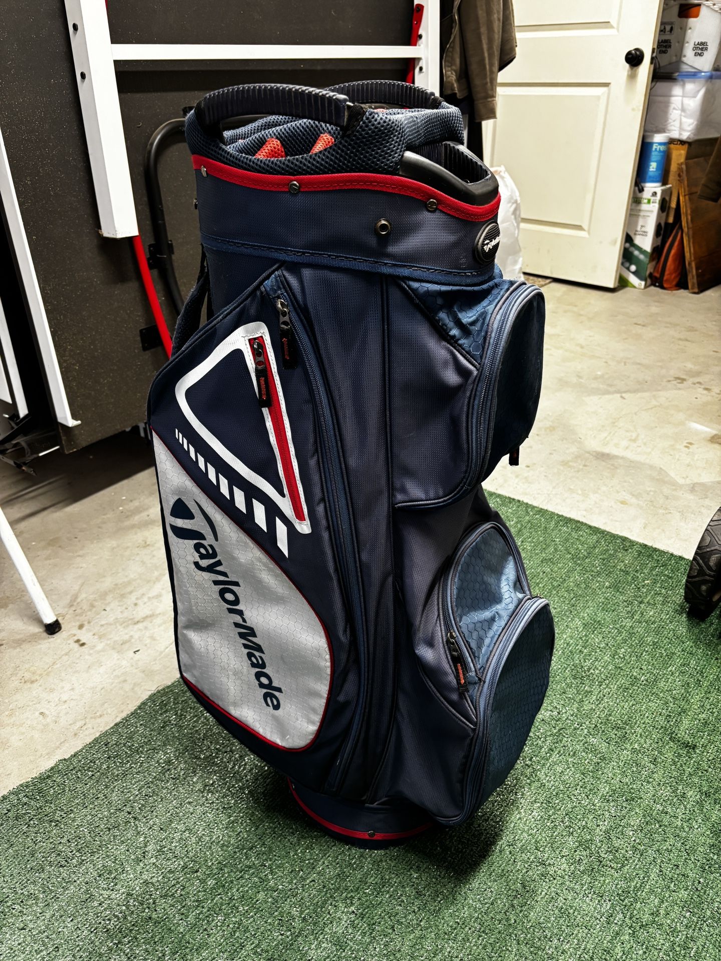 TaylorMade Golf Cart Bag
