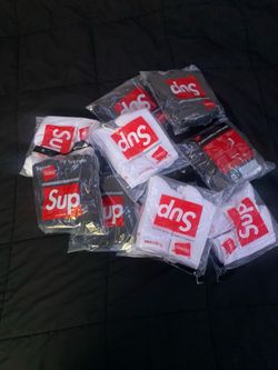 Supreme socks