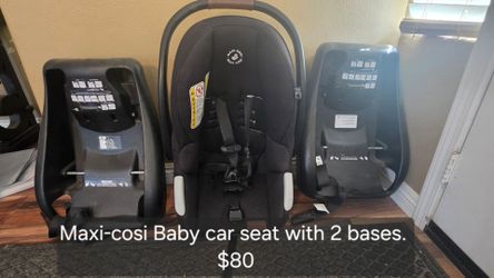 Baby car seat with 2 bases