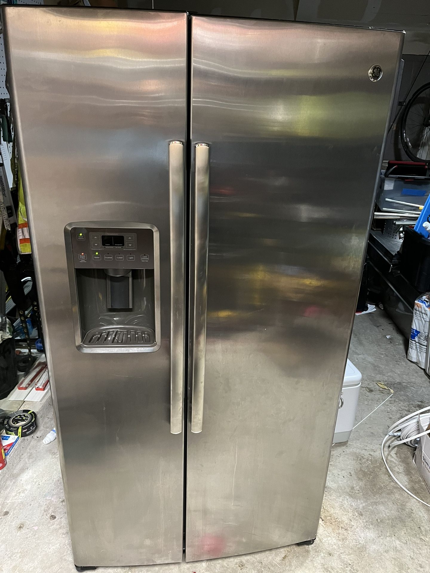 GE Refrigerator