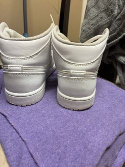JORDAN 1 MID size9m