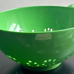 Green Plastic Colander