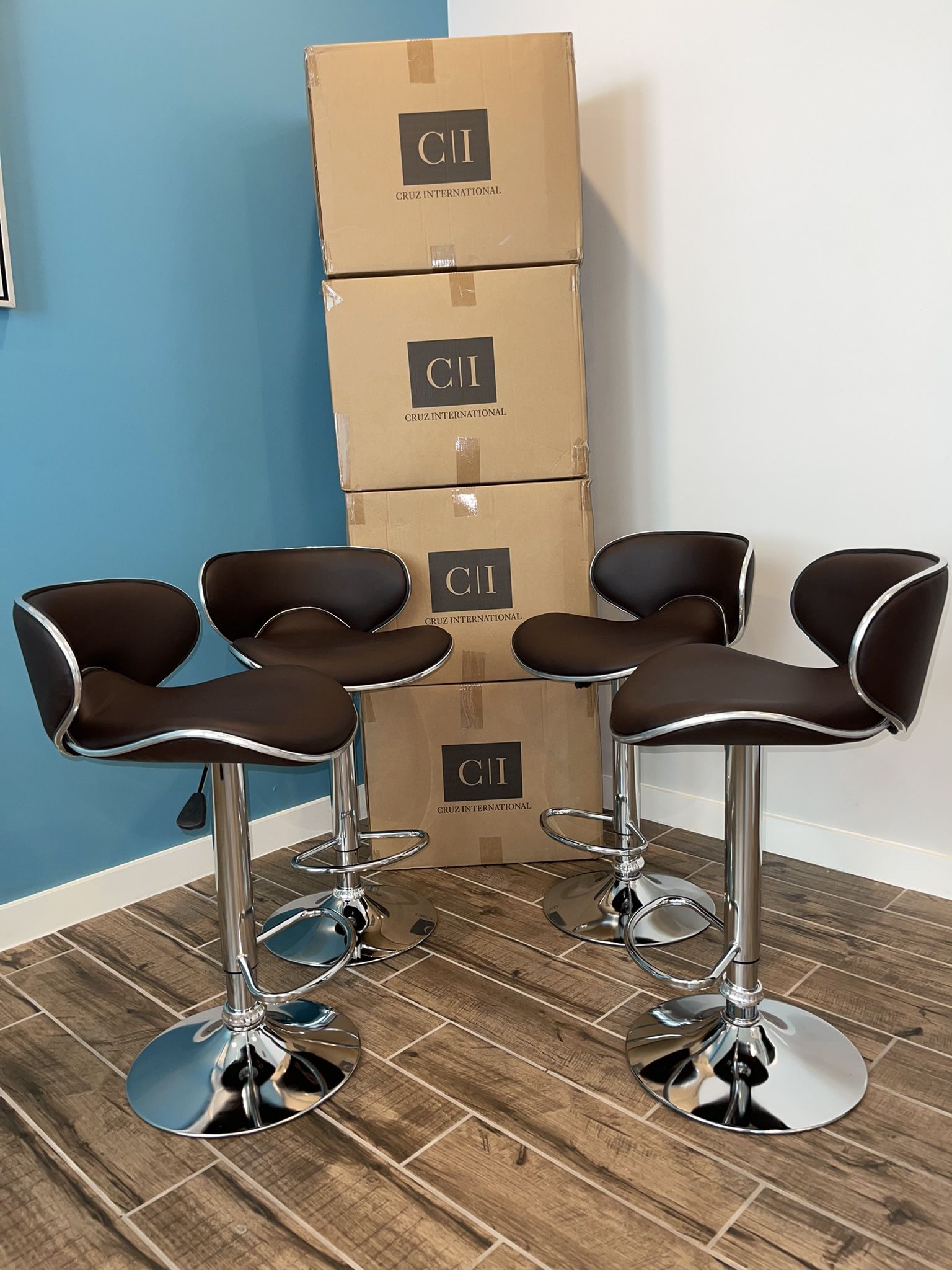 New 4 Brown Bar Stools