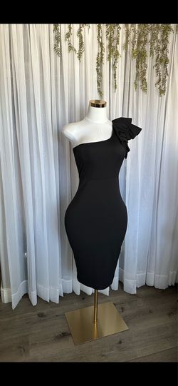 One-Shoulder Black Ruffle Sheath Dress