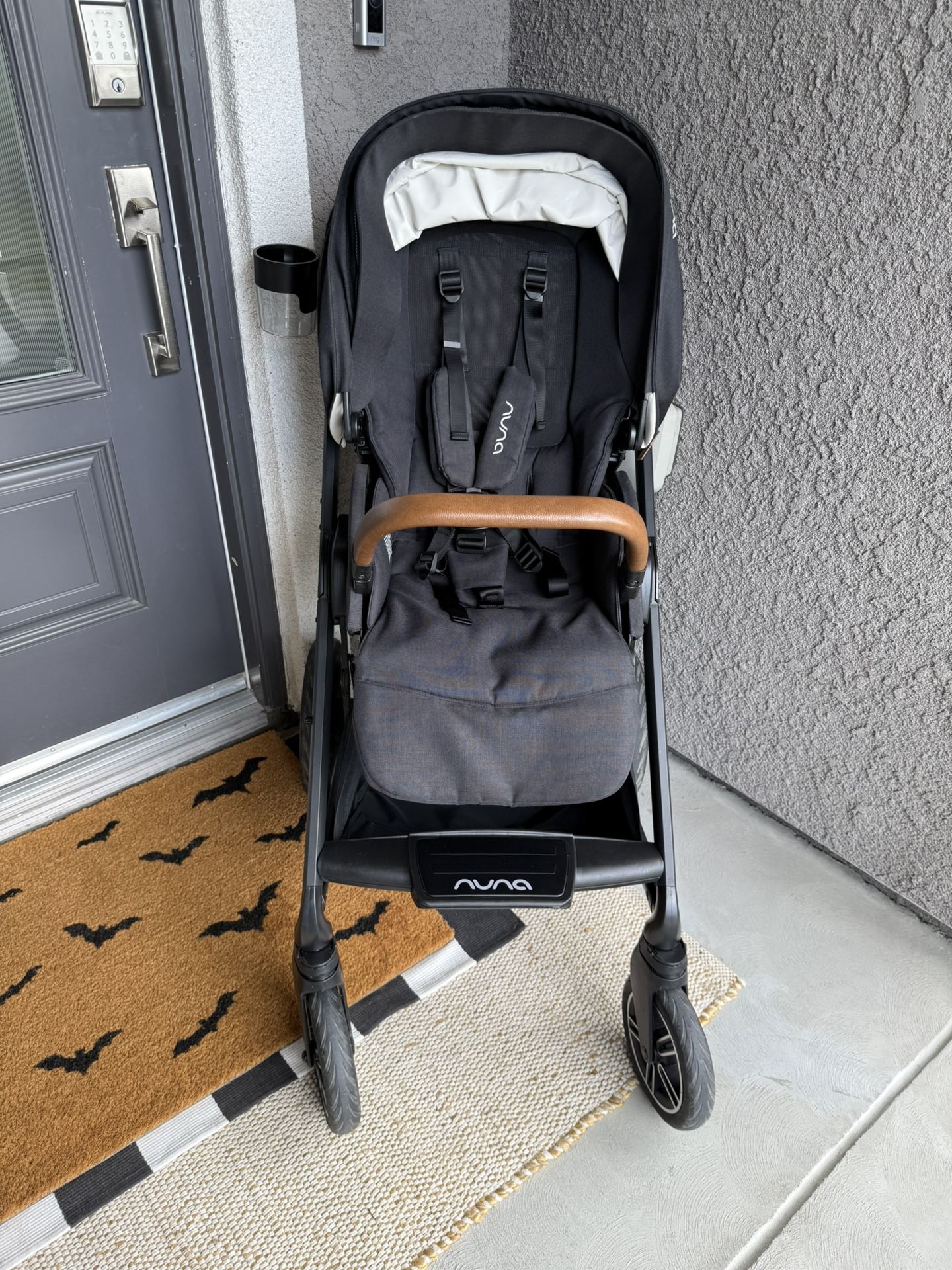 Black Nuna MIXX™ Next Stroller