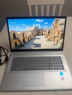 HP 17.3” FHD Laptop – Core 7 | 16GB RAM | 512GB SSD