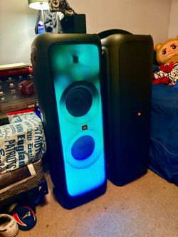 JBL PartyBox 1000 1100W Bluetooth Portable Party Speaker - LED Light Show, DJ Pad & Massive Bass