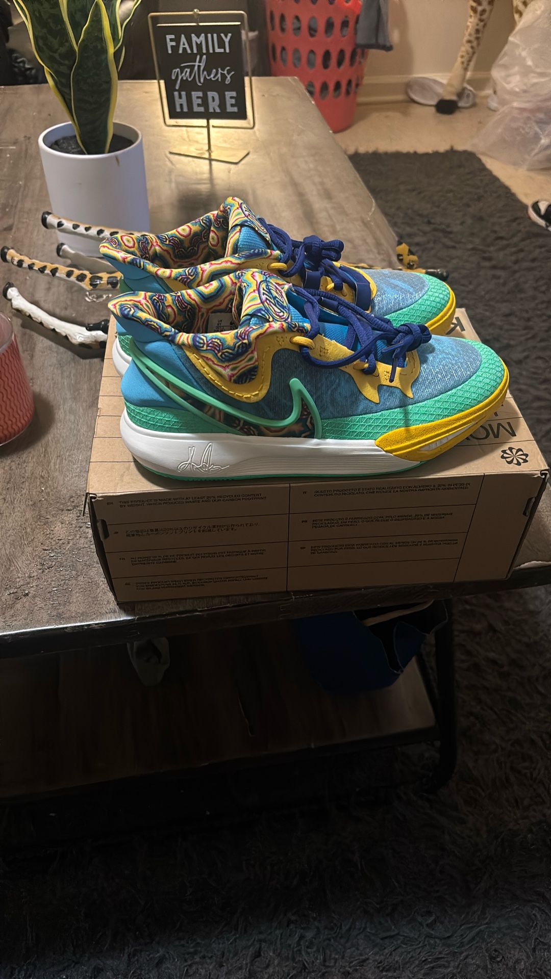 Kyrie 8’s