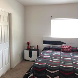 Bedroom set