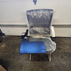 *** STUDENT DESK/CHAIR COMBO ***
