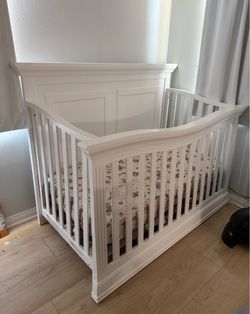 Baby crib