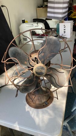 Antique Westinghouse oscillating 4 blade fan
