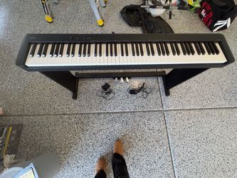 Casio CDP-S160 (like new - digital piano)