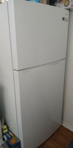 Refrigerator/Refrigerador