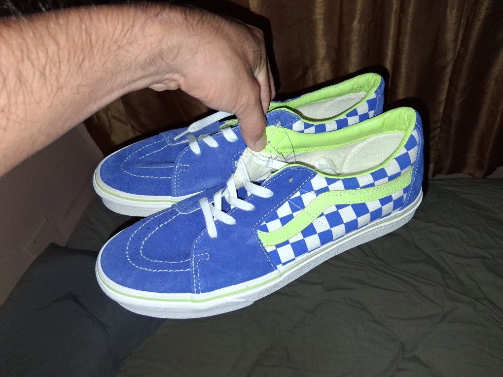 vans size 10.5 shoes 45 dollar each 90 for both