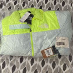 New The North Face Nuptse 700 m