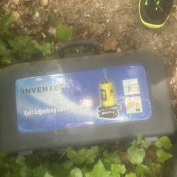 Self Adjust Laser Level