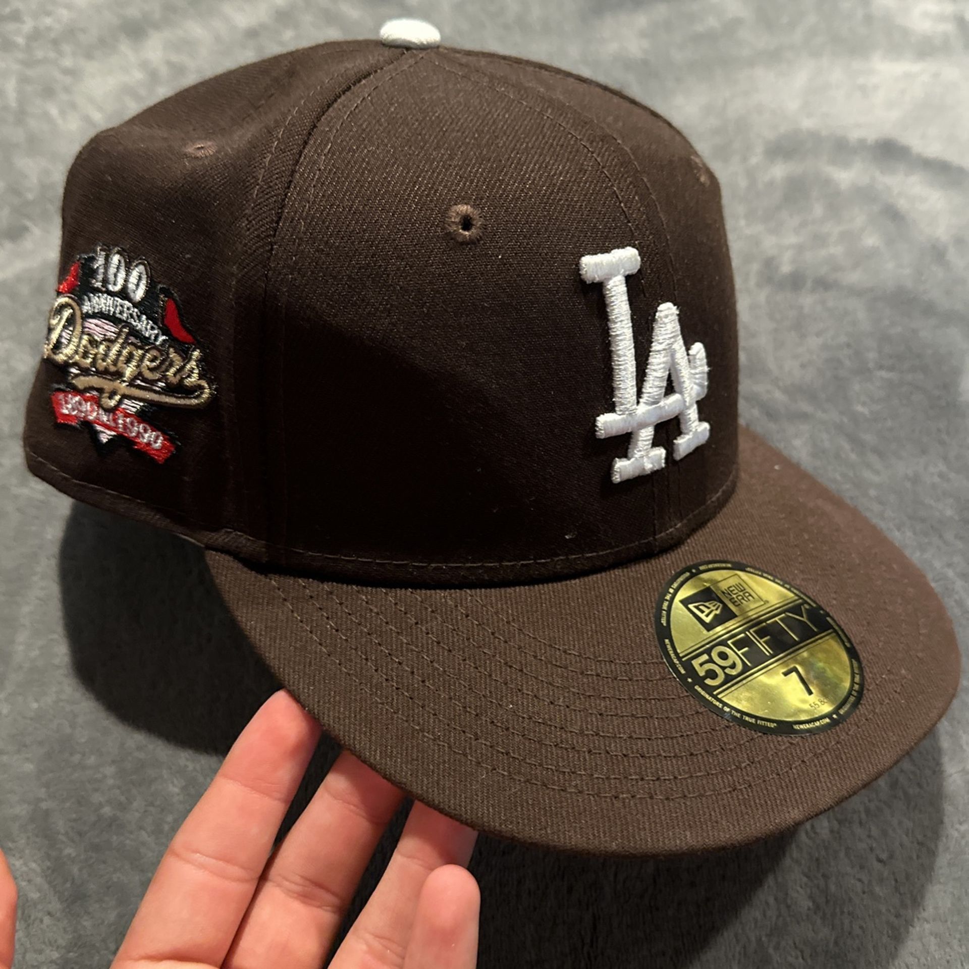Brown and pink brim LA Dodgers hat limited size 7