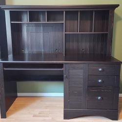 Computer Desk With Hutch