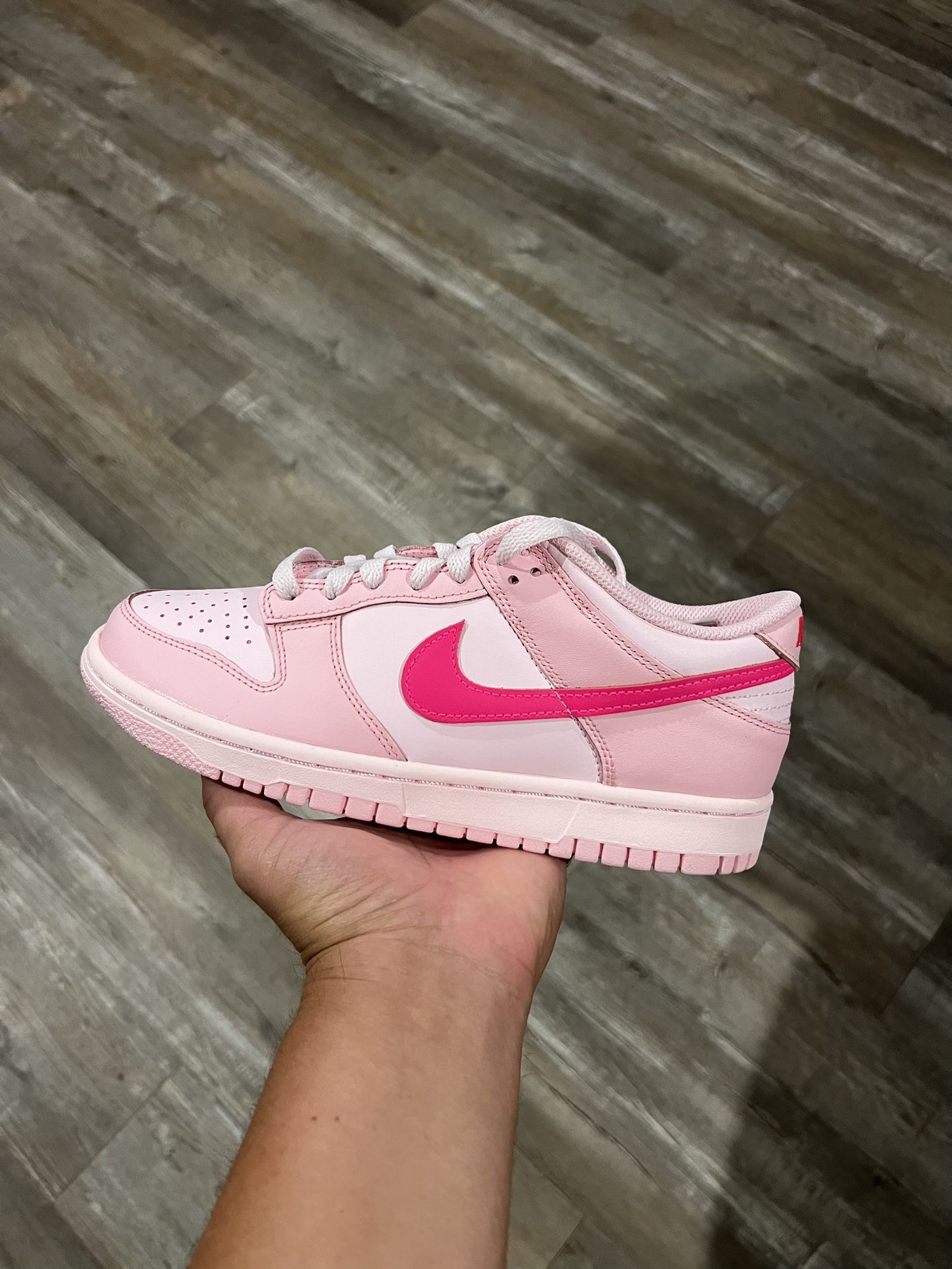 Dunk Low Triple Pinks
