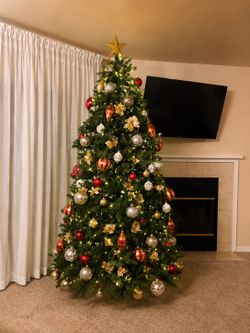 National Tree Company 7.5 ft Pre-Lit Dunhill Fir Artificial Christmas Tree,