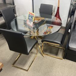 Perfect Dining Set! $699! Easy Financing! 🚨⭐️✅ 