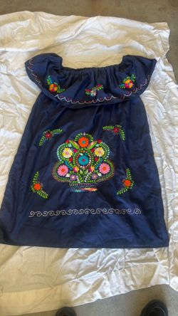 Large / xl  can fit too