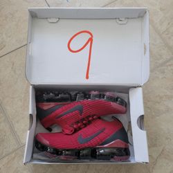 Nike Air vapormax flyknit 2019 size 9