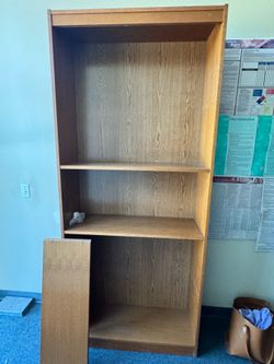Golden Oak stain wooden bookshelf with adjustable shelves