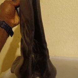 Women's knees  Sz 7.5 Hi Boots