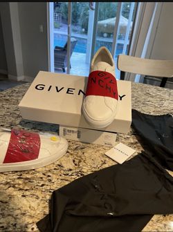 Givenchy Size 9