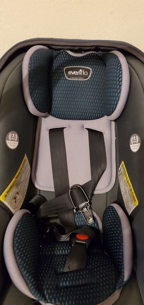 Evenflo LiteMax DLX Infant Car Seat with FreeFlow Fabric and SafeZone Load Leg Base 