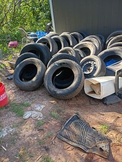 20s19s18s16s&15s set of 4 35x12.50R22LT great condition excellent condition