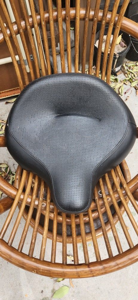 HARLEY DAVIDSON SOLO SEAT