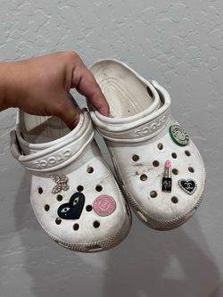 Women’s crocs