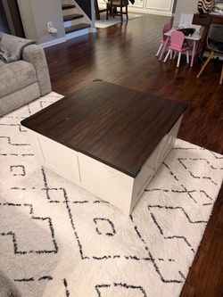 Farmhouse Coffee Table with Lift Top Storage