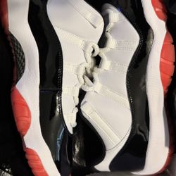 Jordan 11 Retro Low Concord Bred Size 11