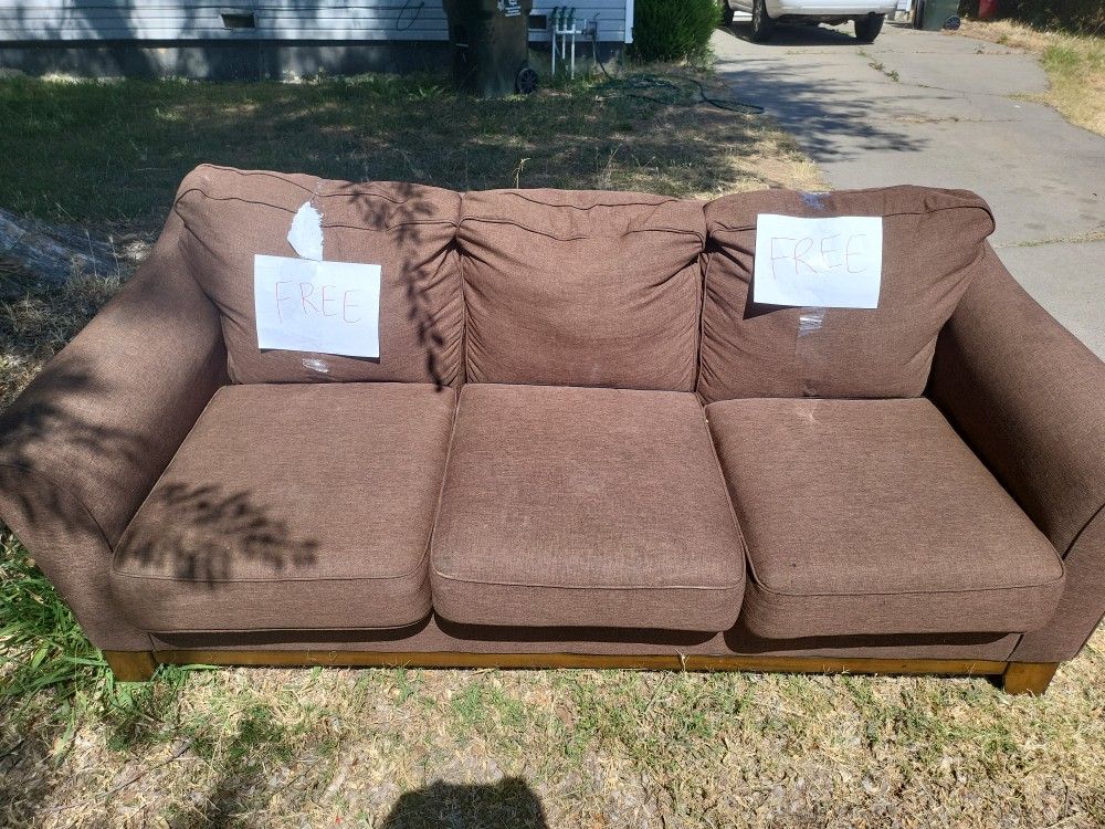 Free Sofa