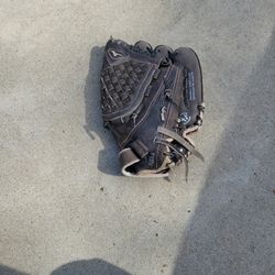 Mizuno Softball Glove