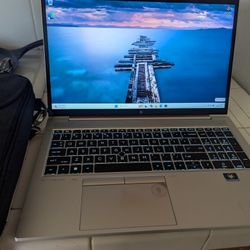 Hp Laptop 32 Gig  Ryzen 7 Pro
