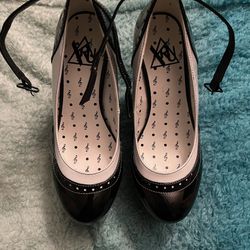 Treble Black/white YRU monster high shoes