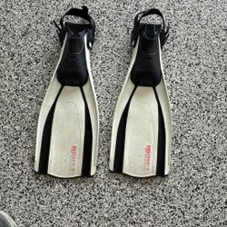 Mares Plana Avanti Dive Fins, Open Heel, Size Small